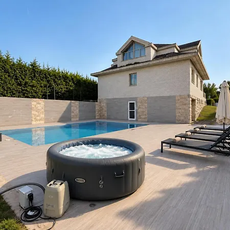 Cantabria I Piscina I Jacuzzi I Bbq I Jardines I Wifi Cacicedo