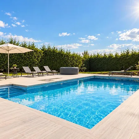 Cantabria I Piscina I Jacuzzi I Bbq I Jardines I Wifi Cacicedo
